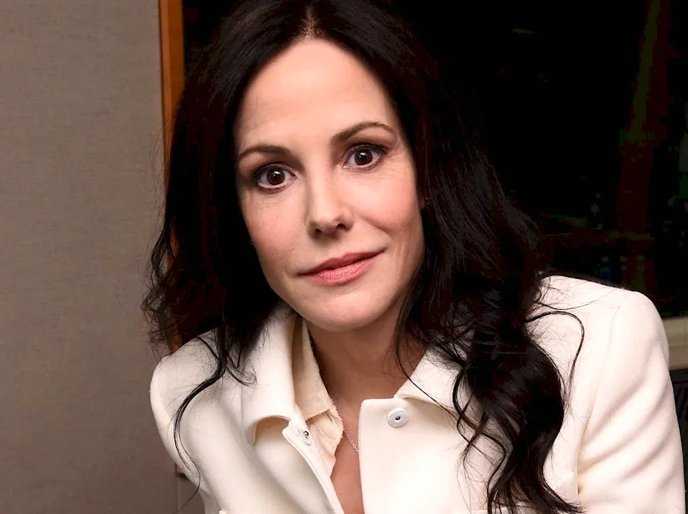 Mary Louise Parker