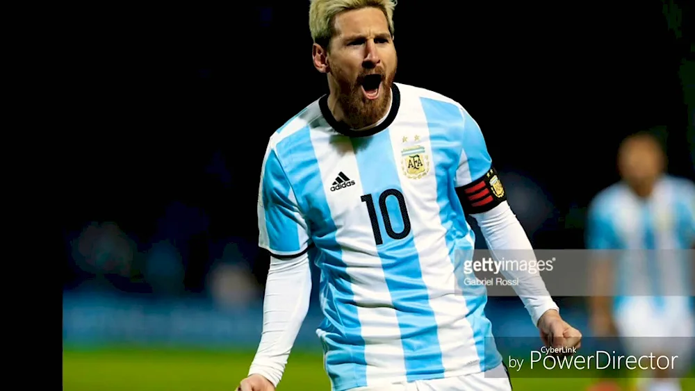 Leo Messi blonde