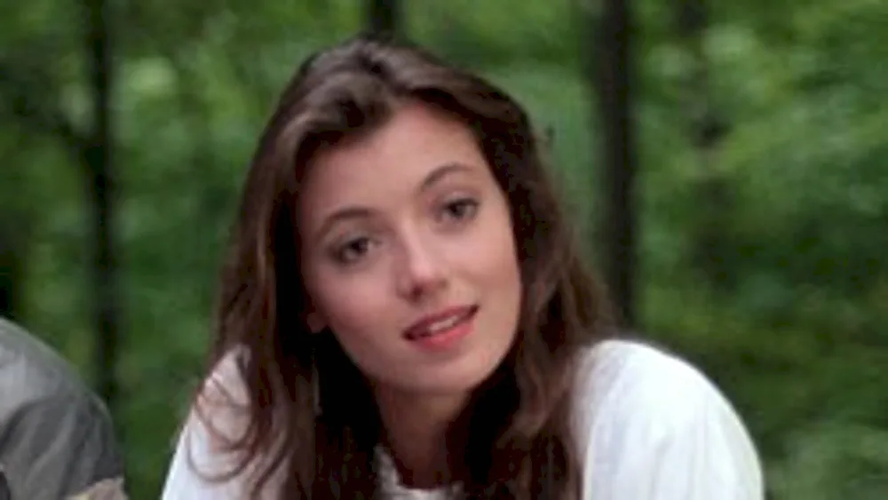 Mia Sara