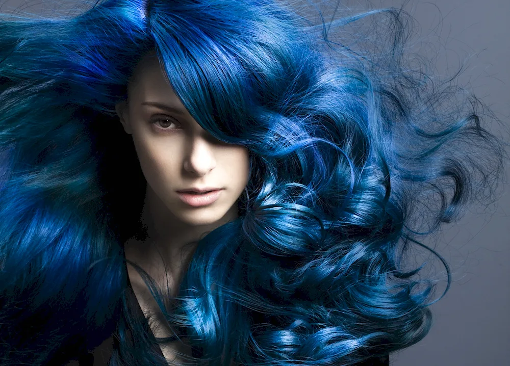 Mia Boyko blue hair