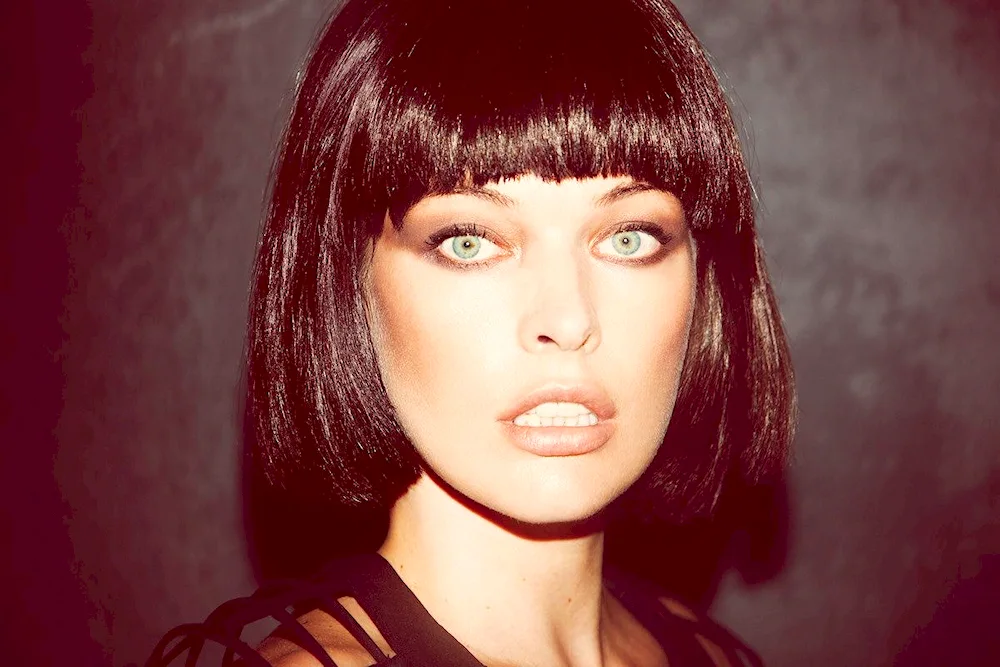 Asymmetrical bob love Aksyonova