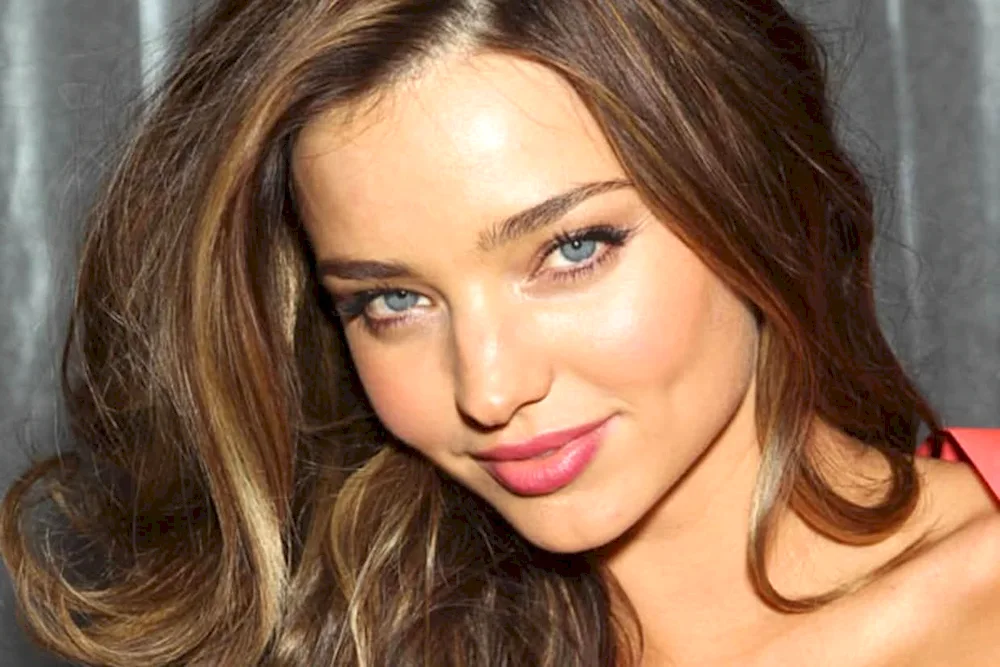 Miranda Kerr green eyes