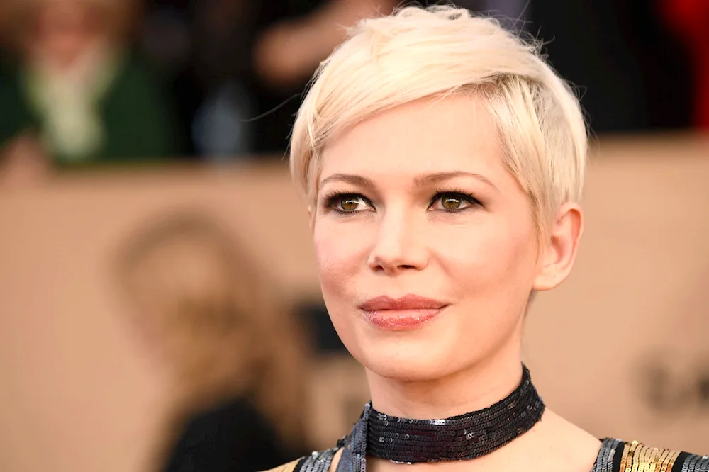 Michelle Williams haircut