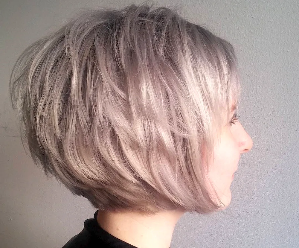 Multiple layered bob