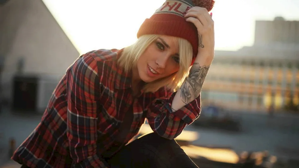 Ruby Rose andercat