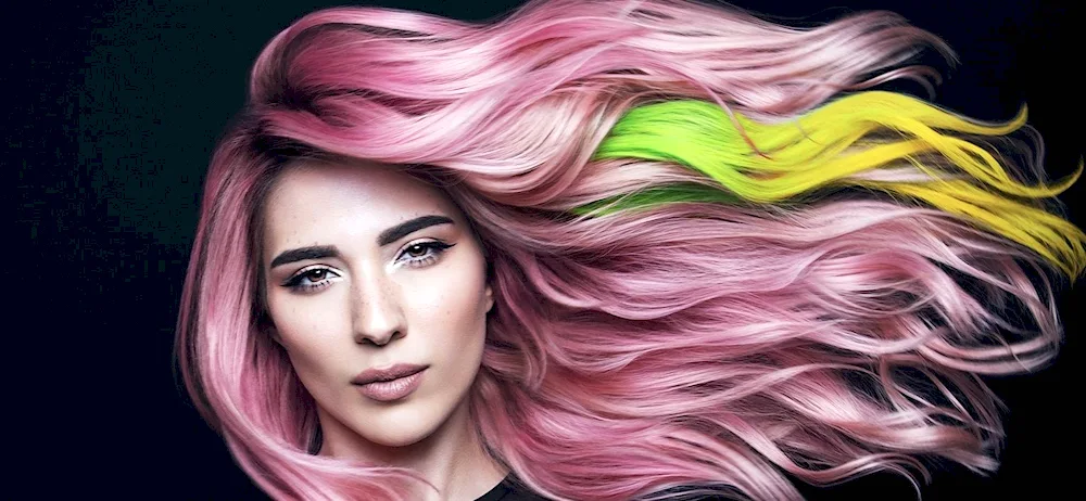 Fashionable colouring