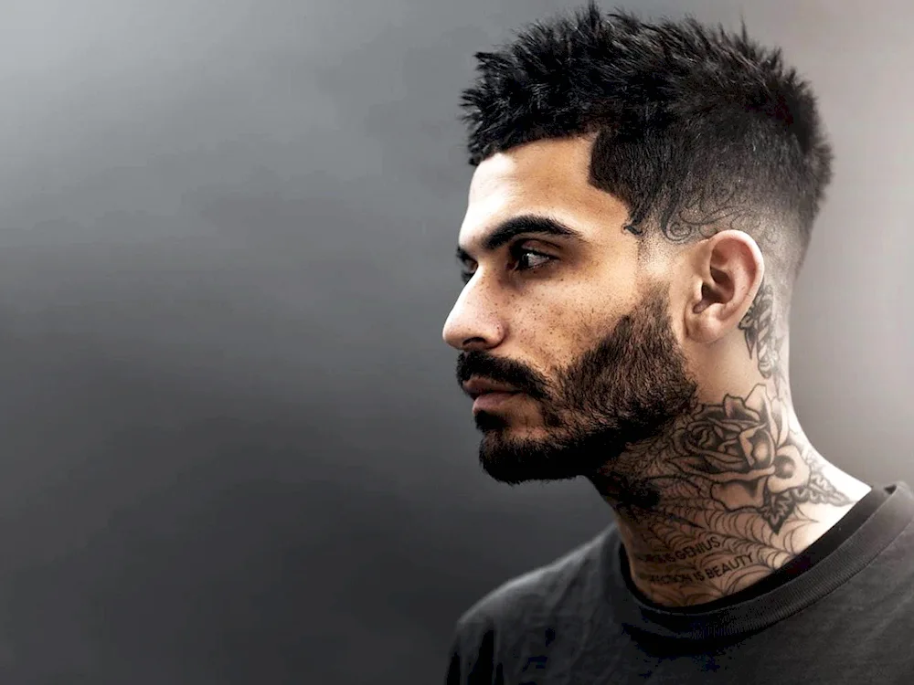 Fade undercut Pompadour