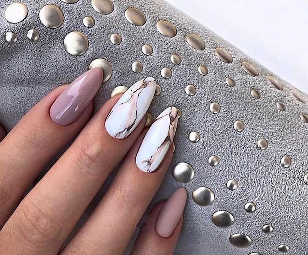 Fashion nails