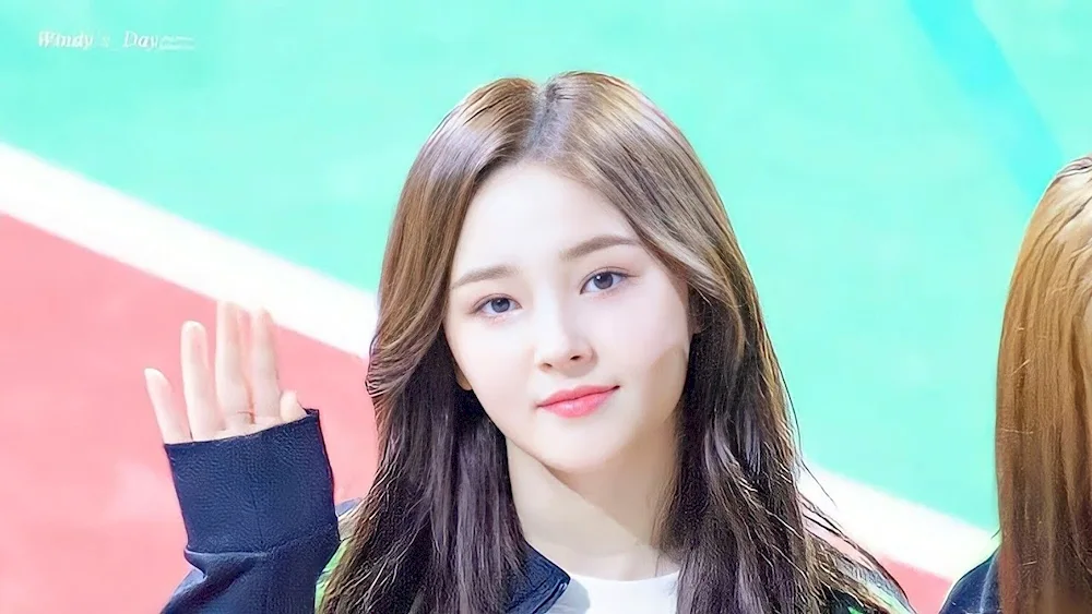 MOMOLAND Nancy