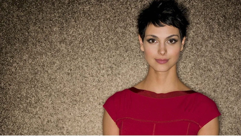 Morena Baccarin haircuts