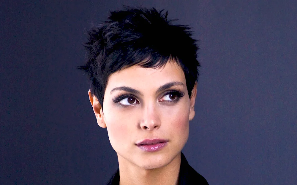 Morena Baccarin haircuts