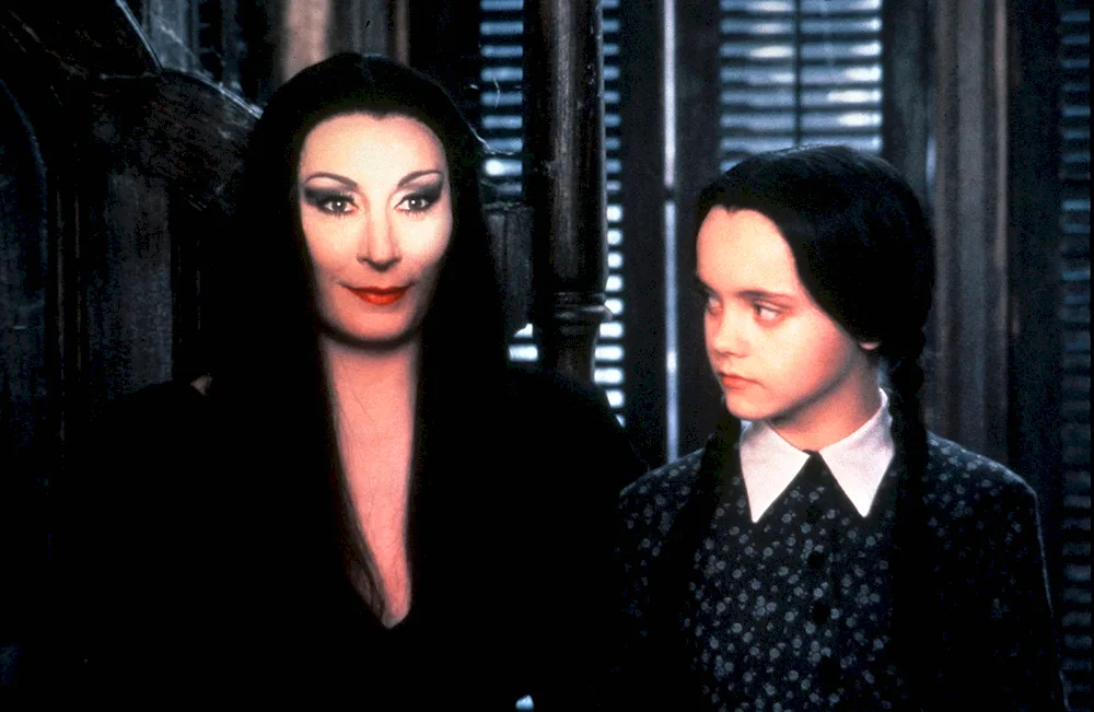 Angelica Huston Addams Family