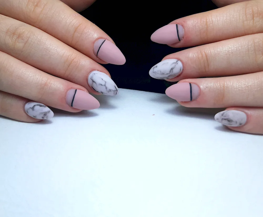 Marble on almond nails
