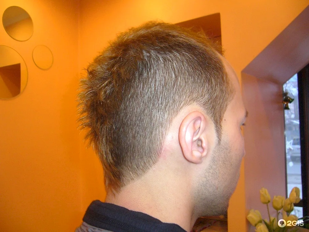 Men's back triangle haircut