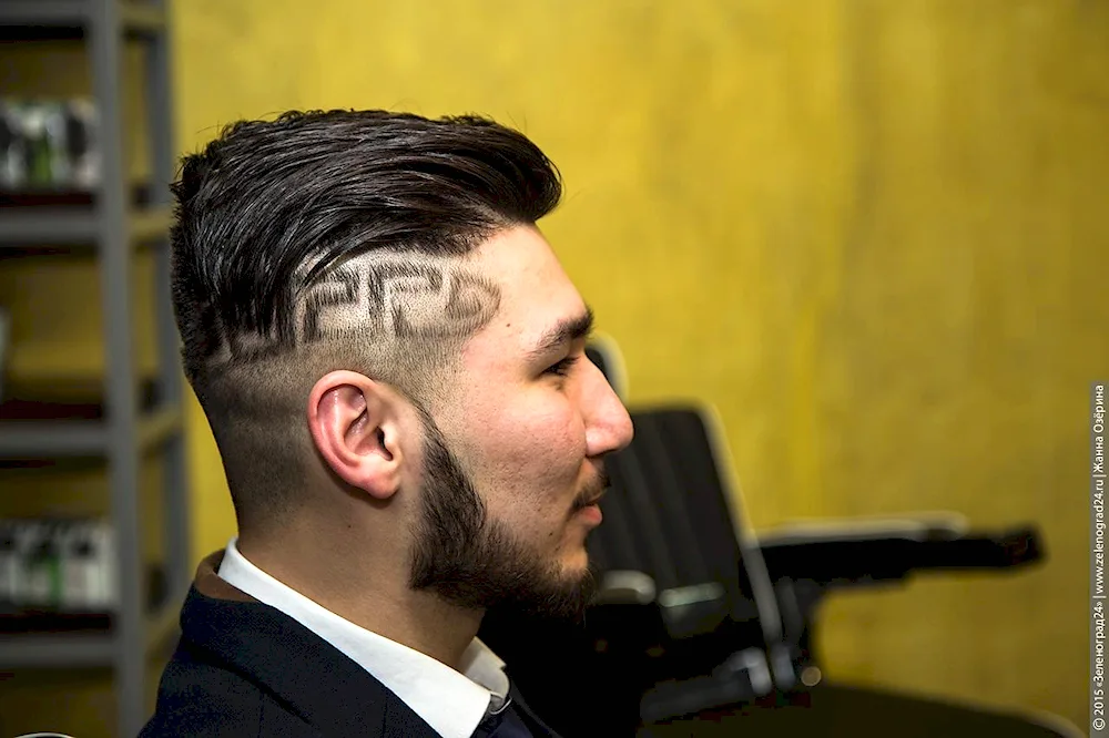 Men's haircut Caesar 2022