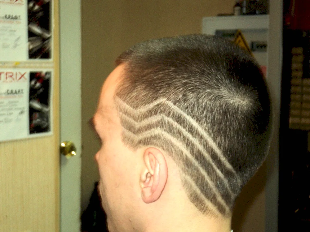 Men's haircuts with stripes