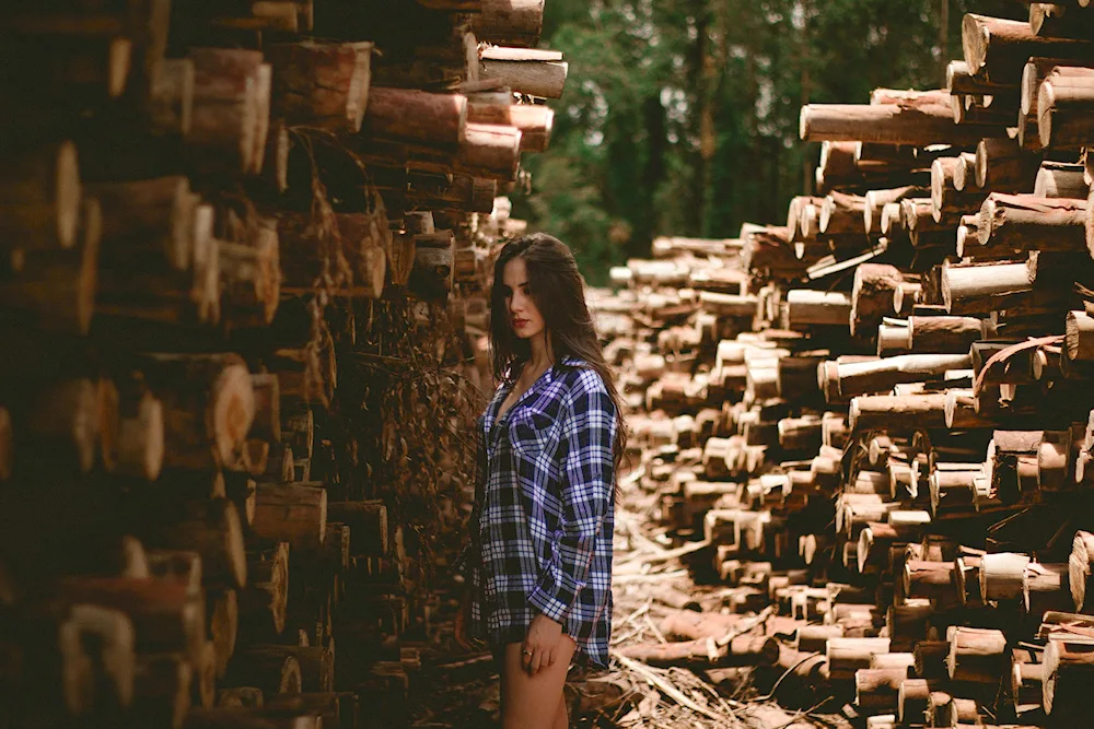 Women at the sawmill