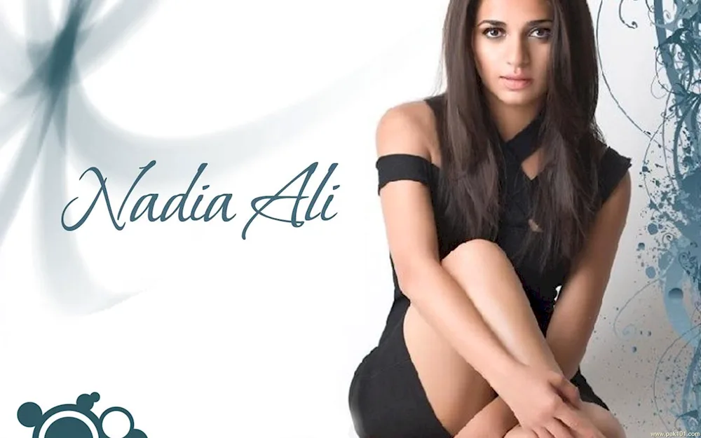 Nadia Ali singer