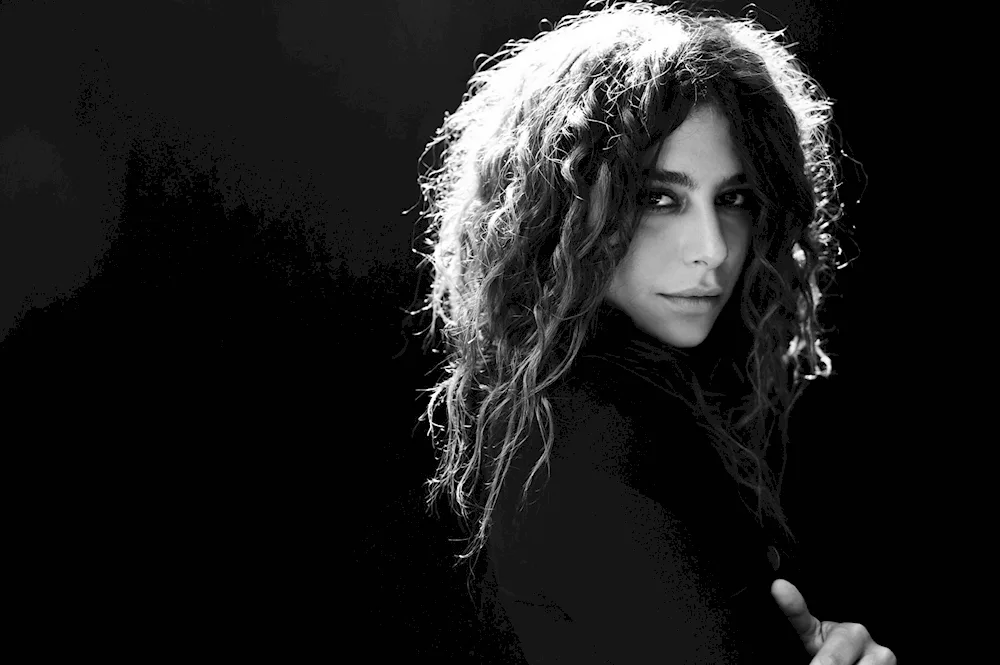 Nadia Hilker