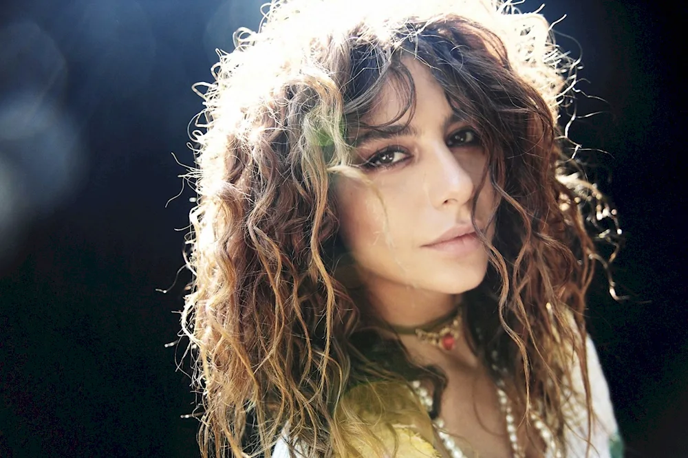 Nadia Hilker. Hilker