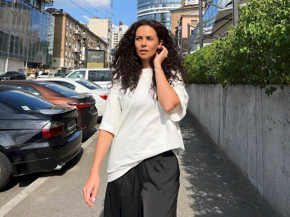 Nastya Kamenskikh 2022