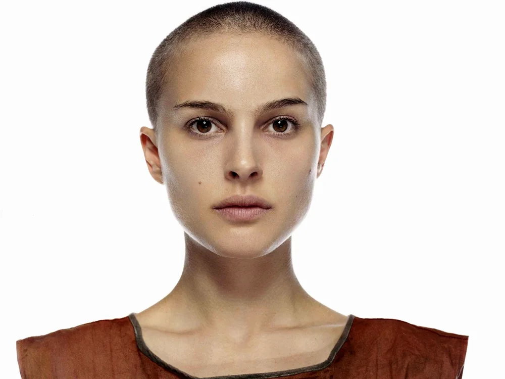 Natalie Portman bald