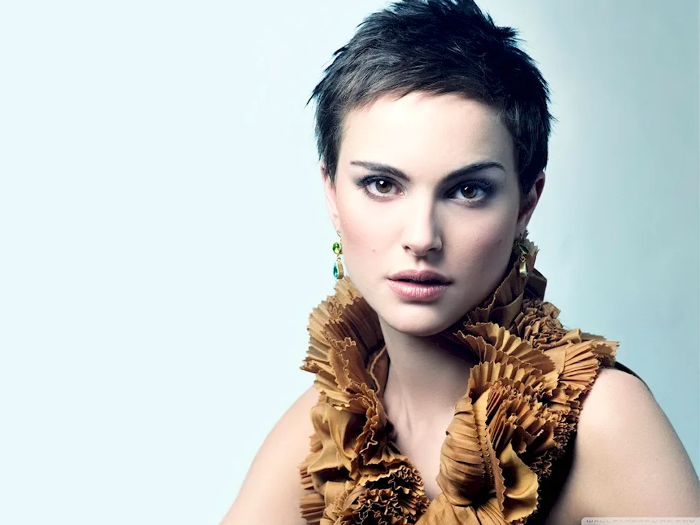 Natalie Portman with short haircut
