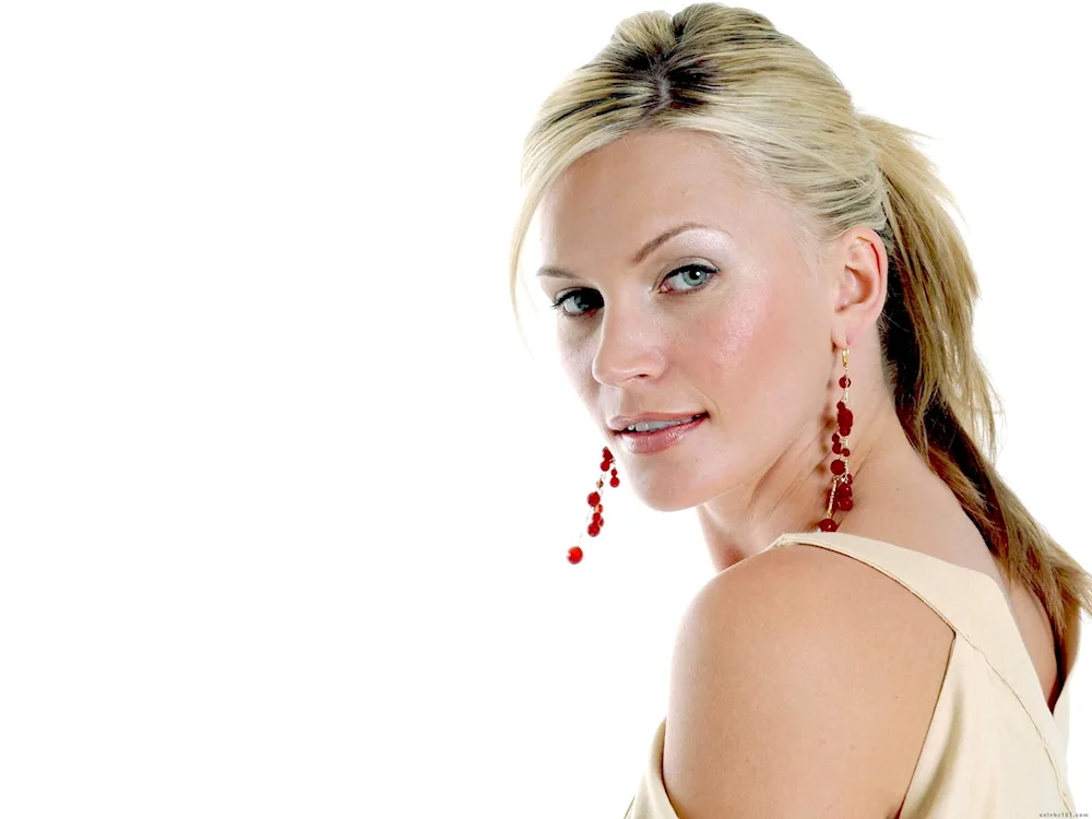 Natasha Henstridge