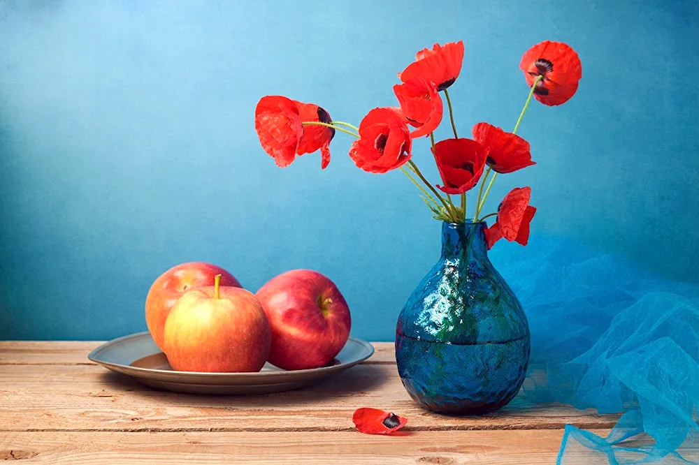 Still life with lemon