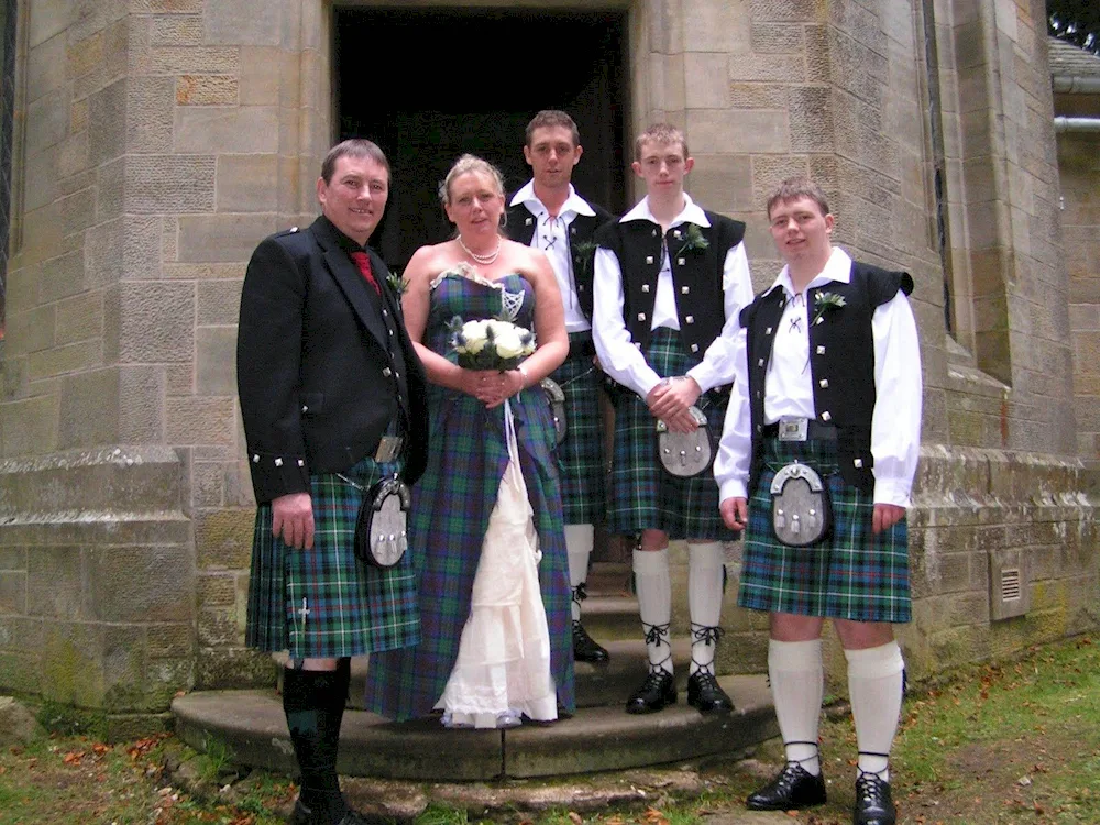 National costume of Ireland men's kilt