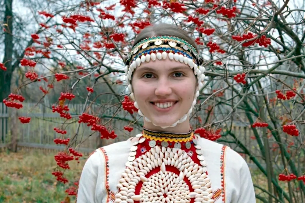 National costume of Mari meadow Mari