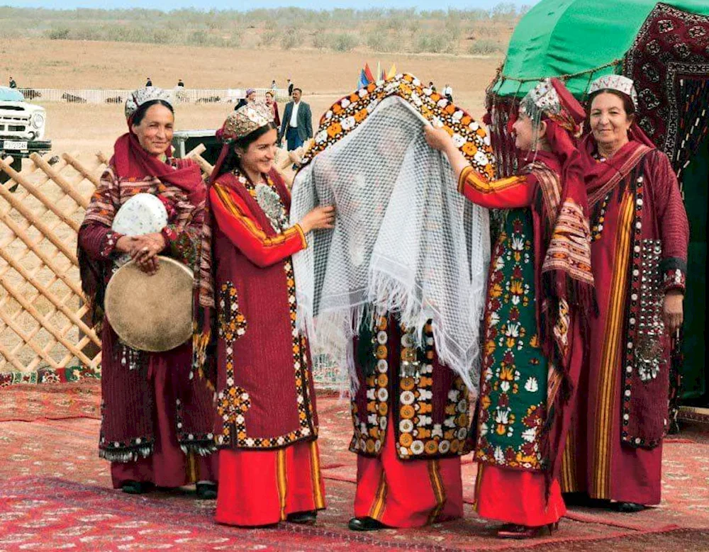 National bride dress Turkmen