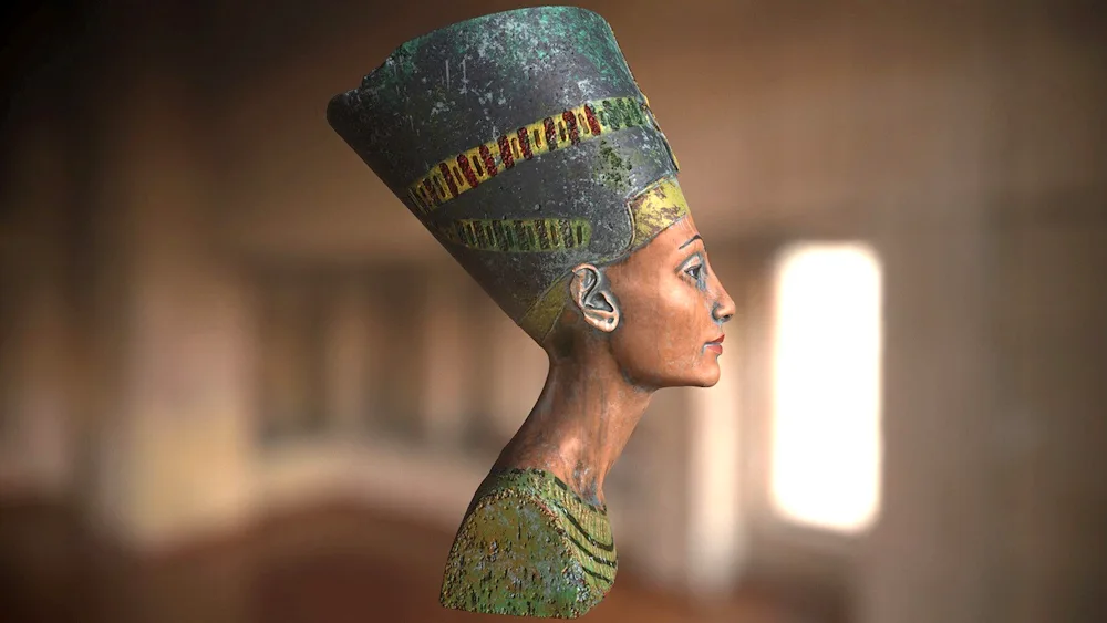 Nefertiti Queen