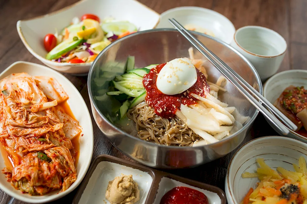 Nenmyeong Korean dish