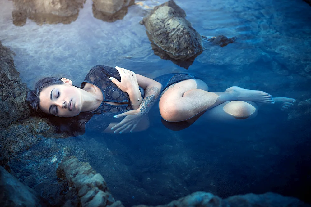 Unusual photo shoots in the water