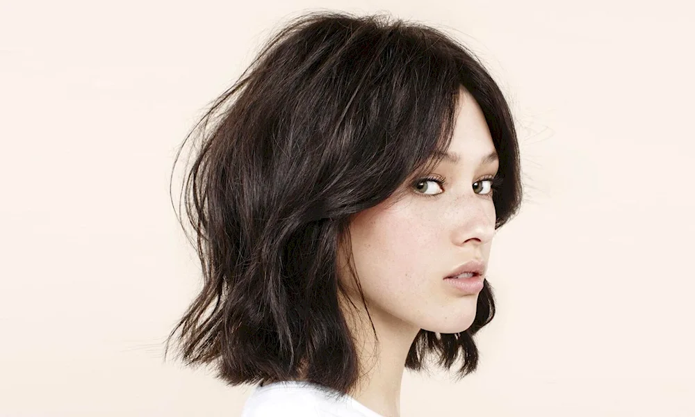 Middle haircut for long hair