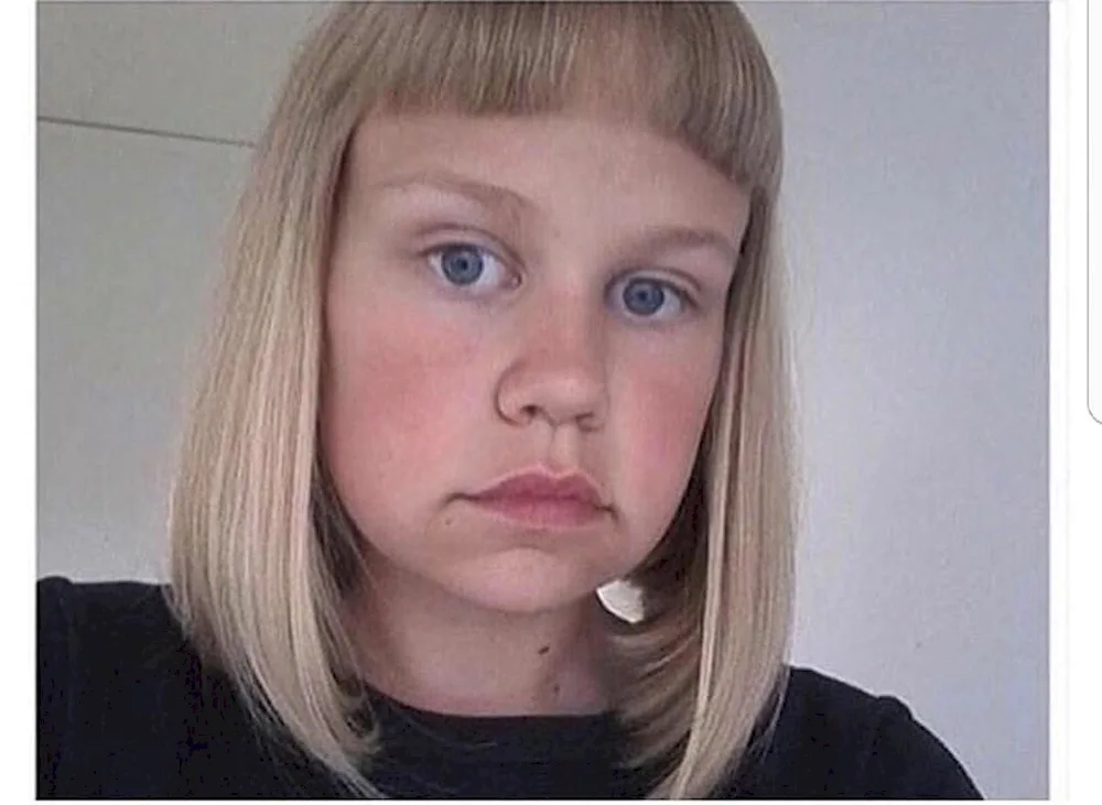 Unfortunate bangs