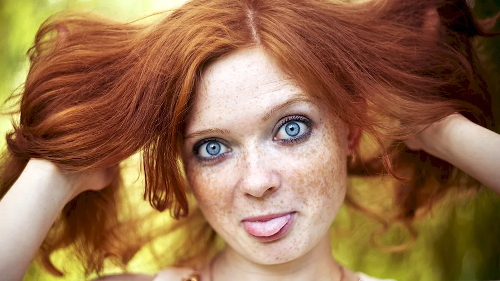 Nicole Weaver with freckles