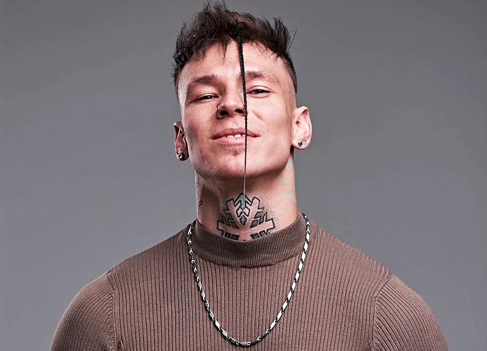 Daniel Dmitriev Scally Milano
