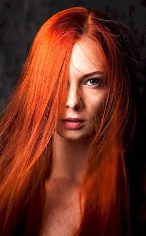 Nina Burns red hair