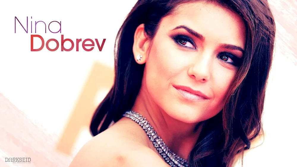 Nina Dobrev