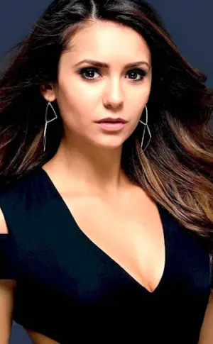 Nina Dobrev