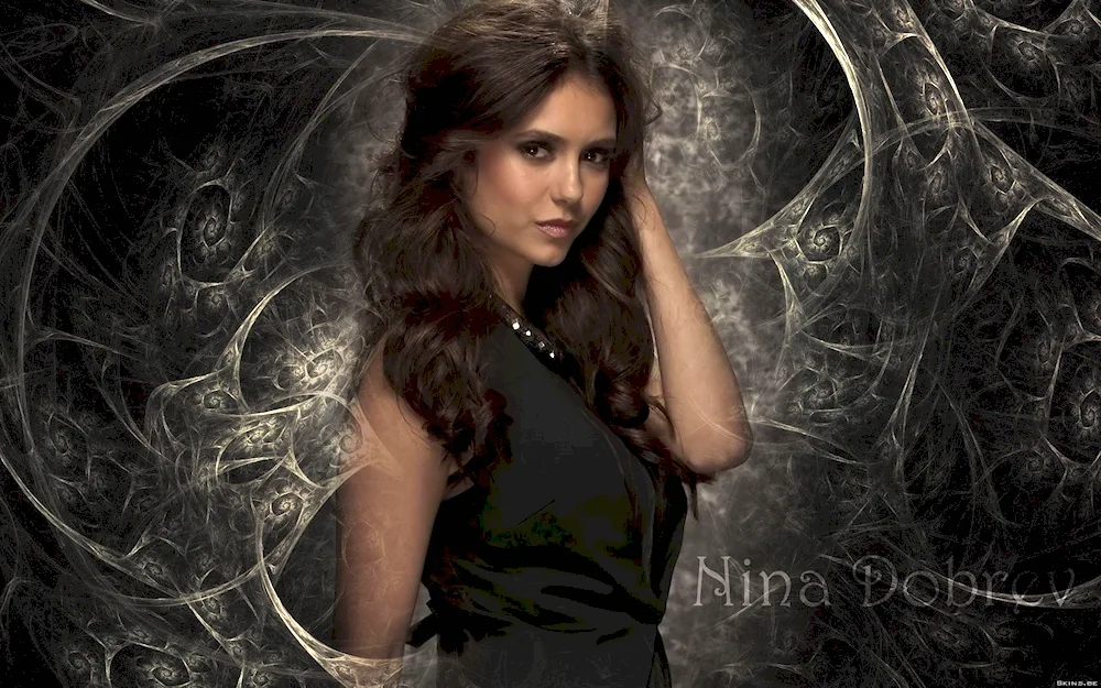 Nina Dobrev