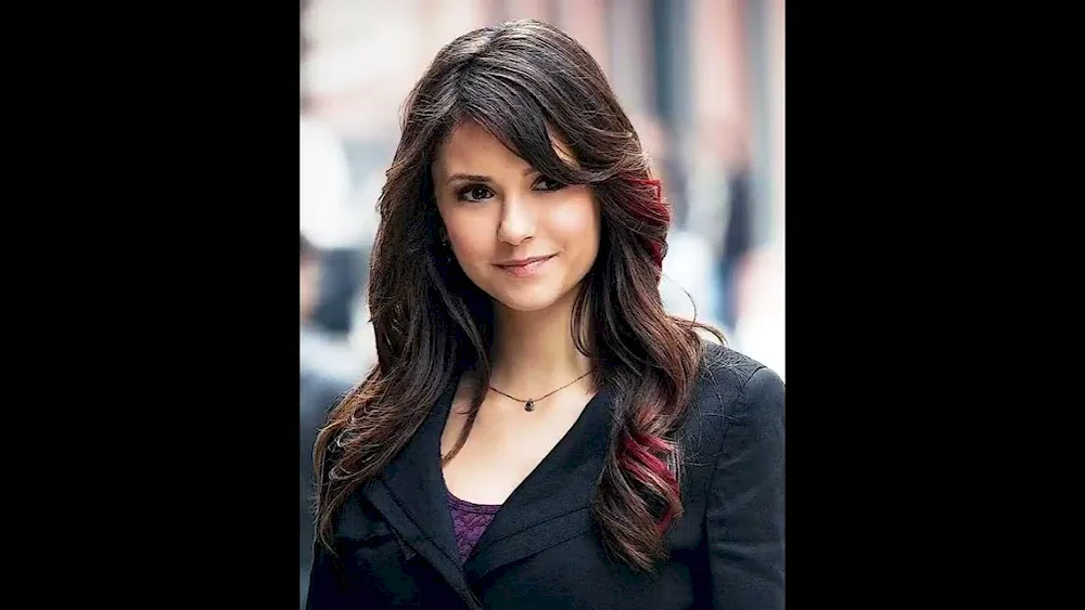 Nina Dobrev Elena Gilbert