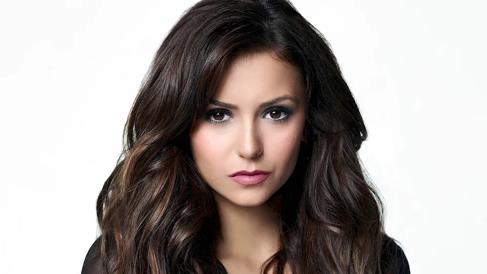 Nina Dobrev model