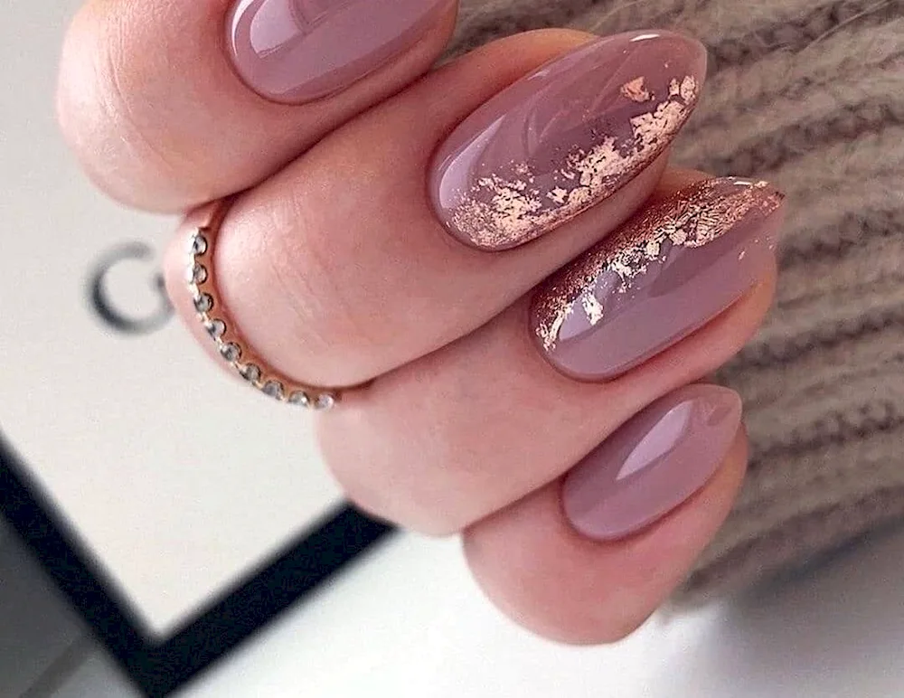 Nude nails 2022 almond