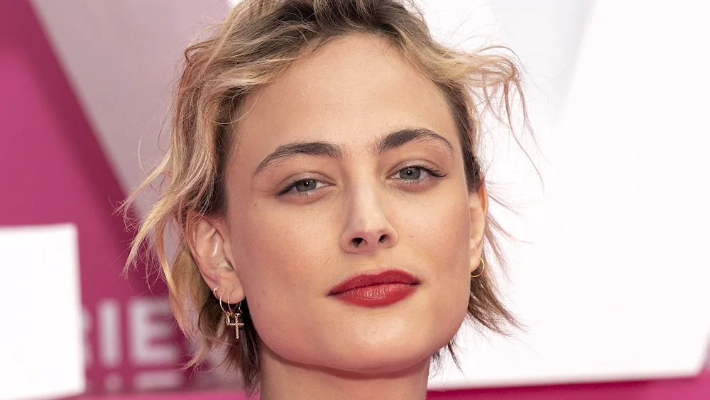 Nora Arnezeder