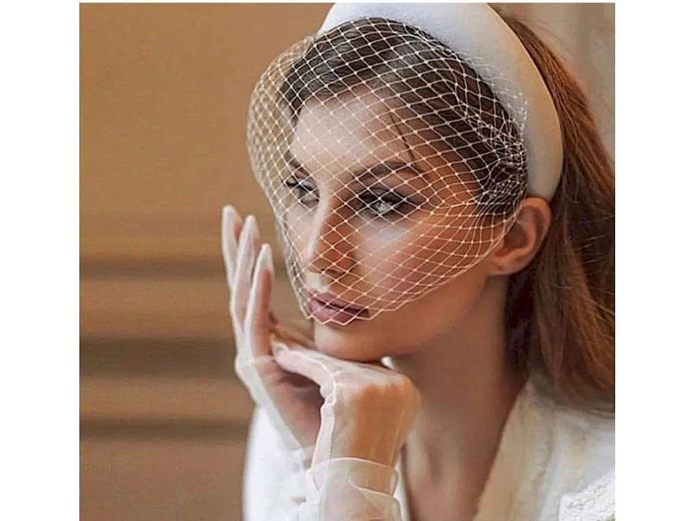 Voiled headband