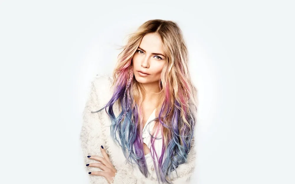Bright strands in hair