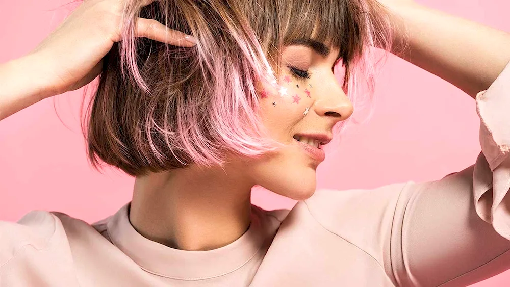Short hair colouring